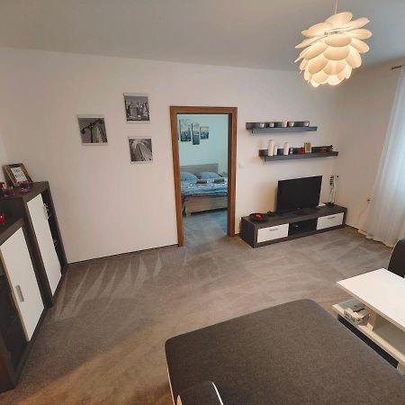 Apartman V Centru Κάρλοβι Βάρι Εξωτερικό φωτογραφία
