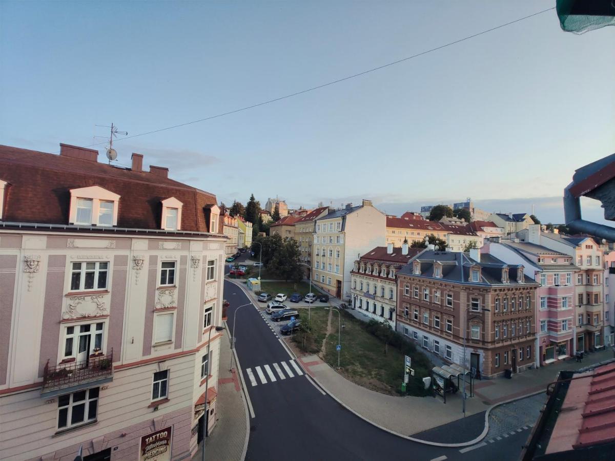 Apartman V Centru Κάρλοβι Βάρι Εξωτερικό φωτογραφία