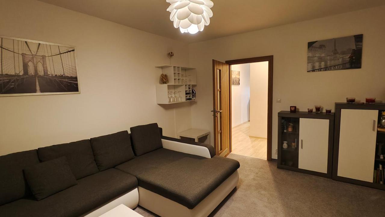 Apartman V Centru Κάρλοβι Βάρι Εξωτερικό φωτογραφία